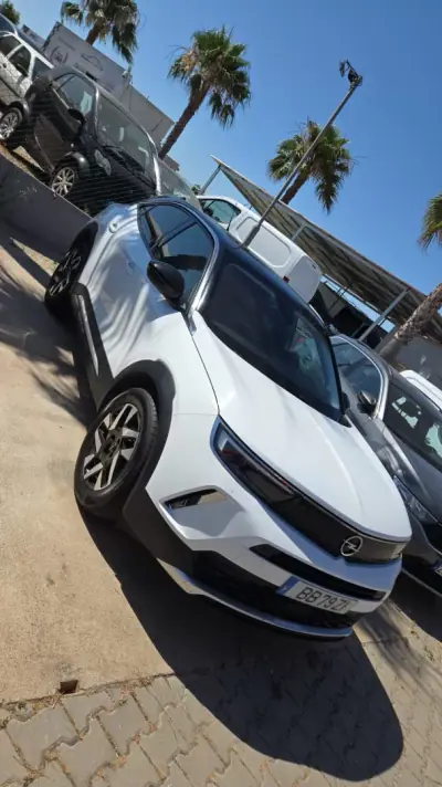 Opel Mokka 2023 - 16950 EUR, 100764 km - AUTO.MOTO.pt - 100764km - foto 1 de 10