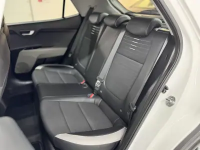 Kia Stonic 2019 - 15750 EUR, 68000 km - AUTO.MOTO.pt - 68000km - foto 49 de 60