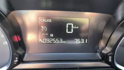 Peugeot 308 2019 - 11950 EUR, 92533 km - AUTO.MOTO.pt - 92533km - foto 7 de 8