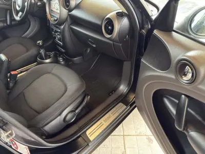 MINI Countryman 2011 - 9750 EUR, 208387 km - AUTO.MOTO.pt - 208387km - foto 27 de 30