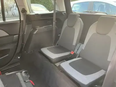 Citroën C4 Grand Picasso 2017 - 13995 EUR, 113714 km - AUTO.MOTO.pt - 113714km - foto 17 de 47