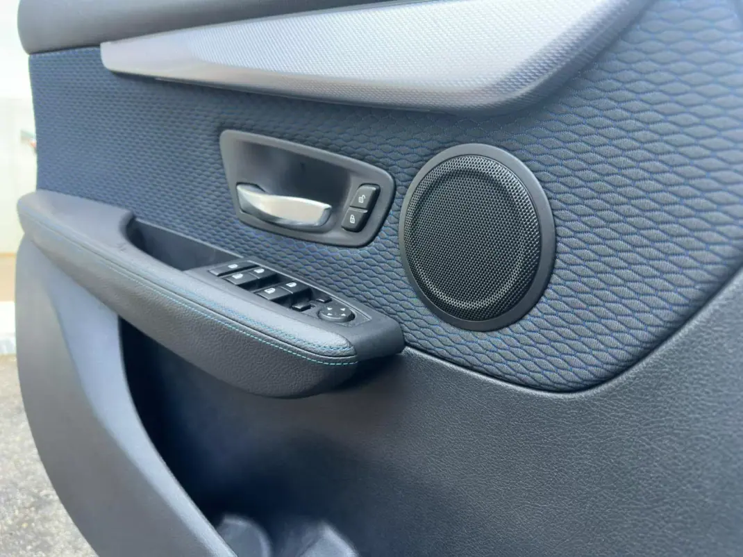 BMW 218 Active Tourer 2015 - 18900 EUR, 130000 km - AUTO.MOTO.pt - 130000km - foto 14 de 25