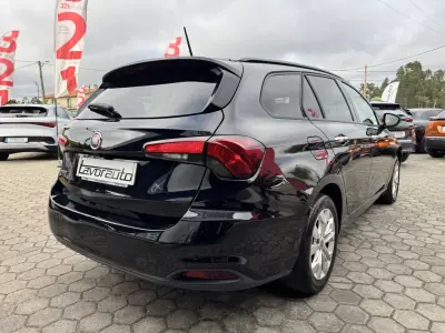 Fiat Tipo Station Wagon 2017 - 8990 EUR, 194000 km - AUTO.MOTO.pt - 194000km - foto 7 de 37