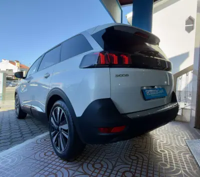 Peugeot 5008 2024 - 27950 EUR, 40000 km - AUTO.MOTO.pt - 40000km - foto 8 de 32