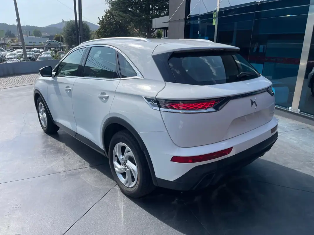 DS DS7 Crossback 2020 - 18500 EUR, 134000 km - 134000km - foto 4 de 14