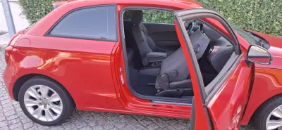 Audi A1 2010 - 6850 EUR, 193000 km - AUTO.MOTO.pt - 193000km - foto 11 de 18
