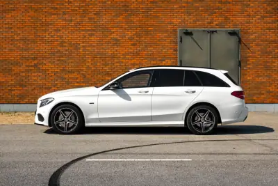 Mercedes-Benz C 350 2018 - 29000 EUR, 106795 km - 106795km - foto 2 de 23