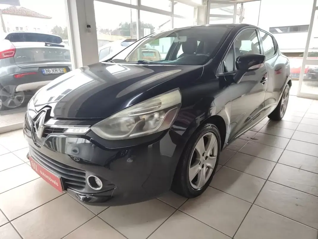 Renault Clio 2014 - 8750 EUR, 109100 km - AUTO.MOTO.pt - 109100km - foto 5 de 30