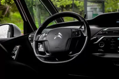 Citroën C4 Spacetourer 2019 - 10550 EUR, 304577 km - AUTO.MOTO.pt - 304577km - foto 36 de 45