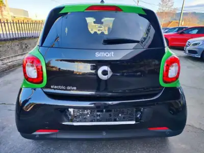 Smart ForFour 2017 - 13500 EUR, 44000 km - AUTO.MOTO.pt - 44000km - foto 17 de 46