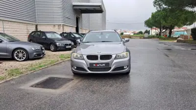 BMW 320 2010 - 12890 EUR, 157813 km - AUTO.MOTO.pt - 157813km - foto 2 de 41