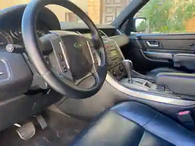 Land Rover Range Rover Sport 2005 - 19400 EUR, 380000 km - foto 4 de 6