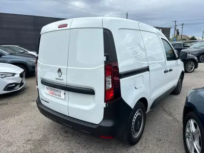 Renault Express 1.5 Blue dCi Extra 2022 - 13990 EUR, 123000 km - AUTO.MOTO.pt - 123000km - foto 8 de 16