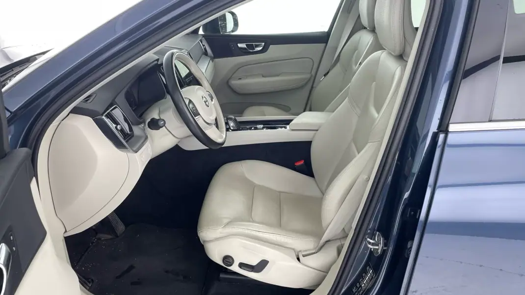 Volvo XC 60 2020 - 29999 EUR, 92117 km - 92117km - foto 10 de 22