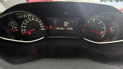 Peugeot 308 SW 2018 - 12650 EUR, 133760 km - AUTO.MOTO.pt - 133760km - foto 18 de 60