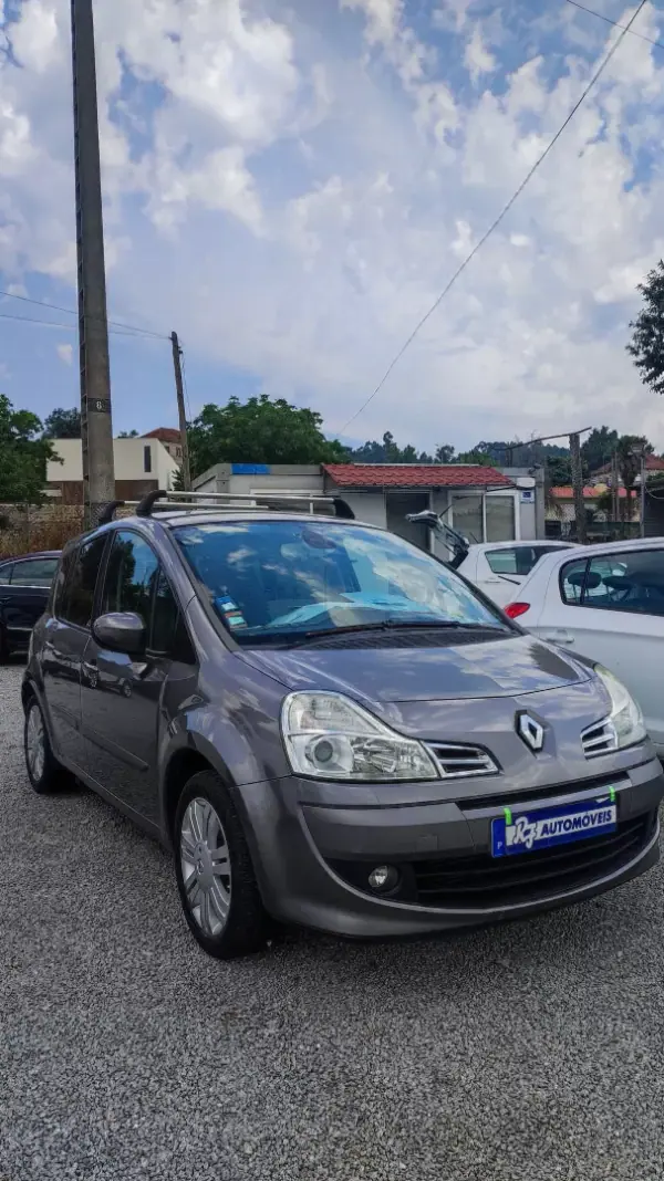 Renault Grand Modus 2009 - 6589 EUR, 209758 km - AUTO.MOTO.pt - 209758km - foto 3 de 15