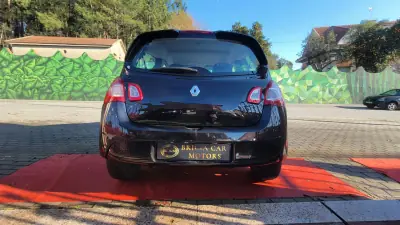 Renault Twingo 2014 - 4890 EUR, 112000 km - AUTO.MOTO.pt - 112000km - foto 20 de 20