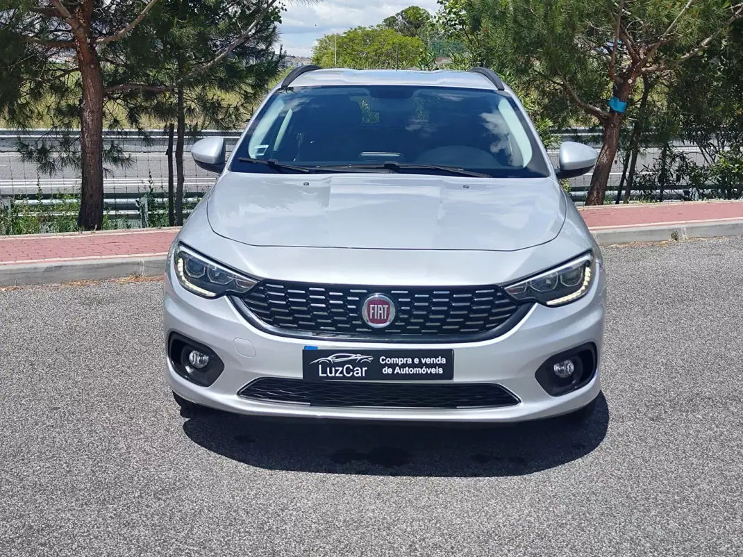 Fiat Tipo Station Wagon 2019 - 10780 EUR, 103800 km - AUTO.MOTO.pt - 103800km - foto 3 de 38