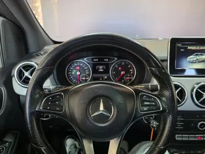 Mercedes-Benz B 180 2015 - 14490 EUR, 178000 km - AUTO.MOTO.pt - 178000km - foto 4 de 16