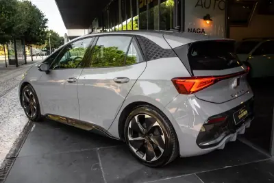 Cupra Born 2022 — foto 6 de 35