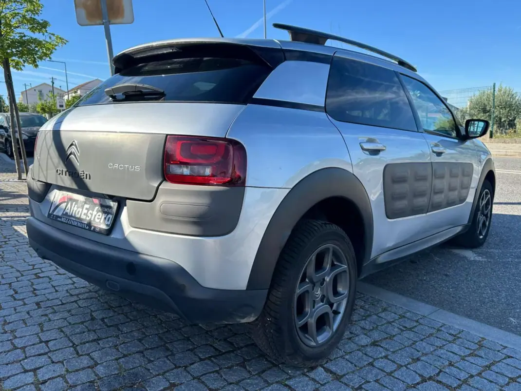 Citroën C4 Cactus 2017 - 13900 EUR, 97056 km - AUTO.MOTO.pt - 97056km - foto 5 de 28