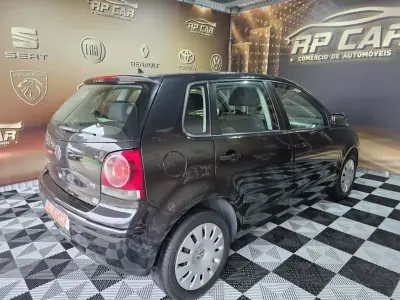 Volkswagen Polo 2008 - 5900 EUR, 155000 km - AUTO.MOTO.pt - 155000km - foto 12 de 16