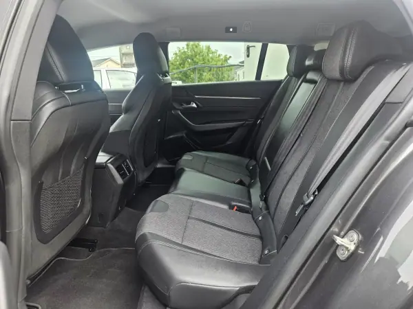 Peugeot 508 SW 2021 - 21500 EUR, 100130 km - AUTO.MOTO.pt - 100130km - foto 52 de 77
