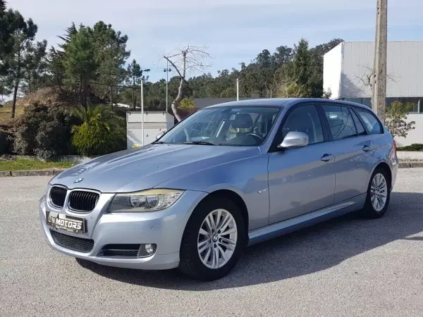 BMW 318 2011 - 10750 EUR, 300000 km - AUTO.MOTO.pt - 300000km - foto 5 de 42