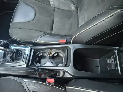 Volvo V40 2015 - 13900 EUR, 181000 km - AUTO.MOTO.pt - 181000km - foto 18 de 28