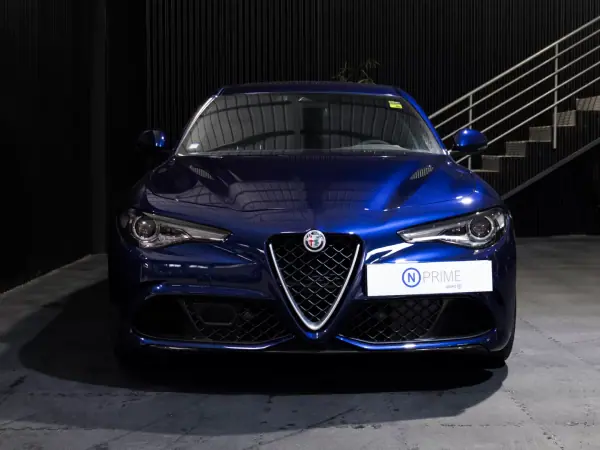 Alfa Romeo Giulia 2018 — foto 3 de 34