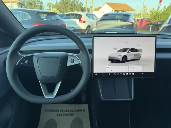 Tesla Model Y 2026 - 44900 EUR, 100 km - AUTO.MOTO.pt - 100km - foto 9 de 31