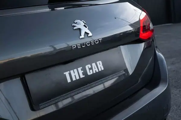 Peugeot 308 SW 2018 - 10999 EUR, 206516 km - AUTO.MOTO.pt - 206516km - foto 7 de 30