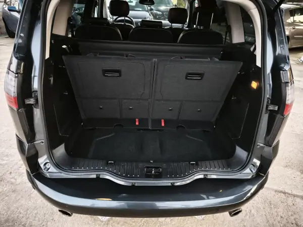 Ford S-Max 2008 - 10990 EUR, 274092 km - AUTO.MOTO.pt - 274092km - foto 27 de 32