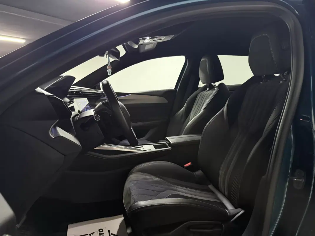 Peugeot 408 2022 - 28990 EUR, 46900 km - AUTO.MOTO.pt - 46900km - foto 28 de 30