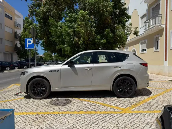 Mazda CX-60 2022 - 38000 EUR, 75000 km - AUTO.MOTO.pt - 75000km - foto 8 de 10