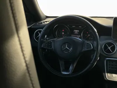Mercedes-Benz CLA 180 2017 - 15490 EUR, 222000 km - 222000km - foto 28 de 40