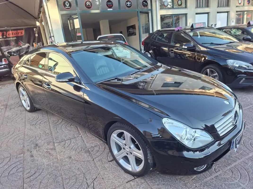 Mercedes-Benz CLS 320 2006 - 14900 EUR, 299952 km - 299952km - foto 11 de 38