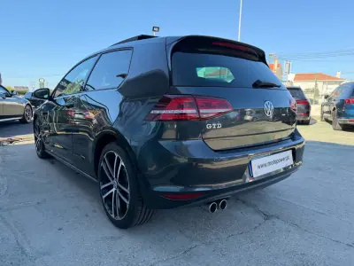 Volkswagen Golf 2013 - 14480 EUR, 240000 km - 240000km - foto 2 de 12