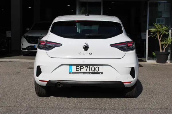 Renault Clio 2024 - 18750 EUR, 1753 km - AUTO.MOTO.pt - 1753km - foto 22 de 22