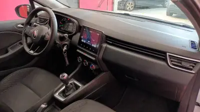 Renault Clio VAN 1.5 Blue DCi AIR NAV 2020 - 14220 EUR, 88186 km - AUTO.MOTO.pt - 88186km - foto 45 de 54