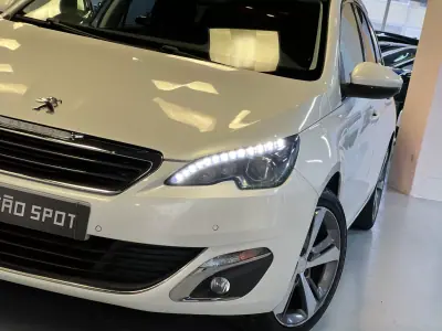 Peugeot 308 SW 2015 - 12990 EUR, 115000 km - AUTO.MOTO.pt - 115000km - foto 28 de 28