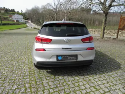 Hyundai i30 2019 - 14990 EUR, 108000 km - 108000km - foto 7 de 42