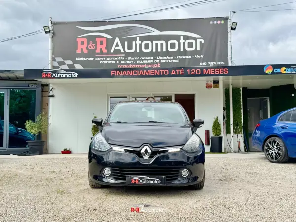 Renault Clio 2015 - 10990 EUR, 140000 km - AUTO.MOTO.pt - 140000km - foto 4 de 12