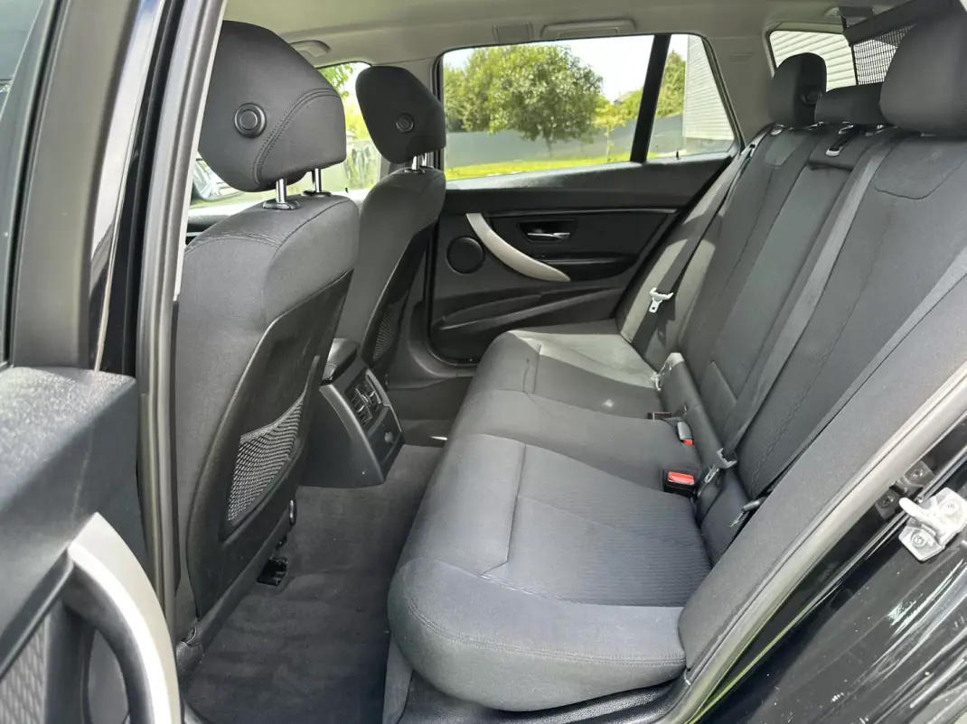 BMW 318 2015 - 14900 EUR, 173000 km - AUTO.MOTO.pt - 173000km - foto 51 de 62