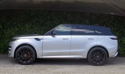 Land Rover Range Rover Sport 2023 - 87500 EUR, 131000 km - AUTO.MOTO.pt - 131000km - foto 7 de 22