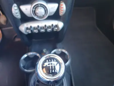 MINI Clubman 2010 - 7990 EUR, 154000 km - AUTO.MOTO.pt - 154000km - foto 8 de 11