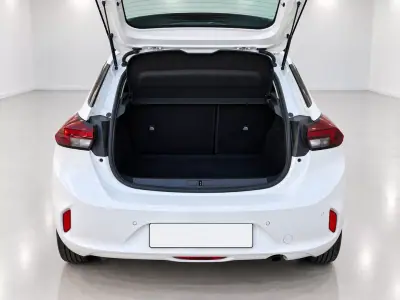 Opel Corsa 2021 — foto 4 de 8