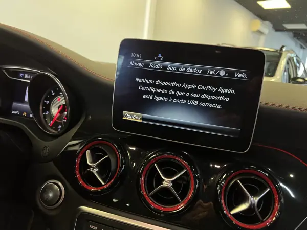 Mercedes-Benz CLA 45 AMG 2019 - 39990 EUR, 95000 km - AUTO.MOTO.pt - 95000km - foto 36 de 57
