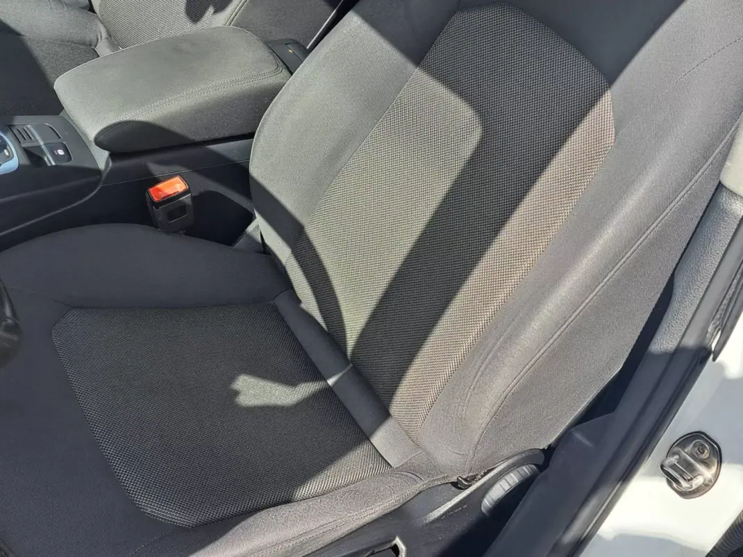 Audi A3 Sportback 2016 - 12900 EUR, 231290 km - AUTO.MOTO.pt - 231290km - foto 16 de 45