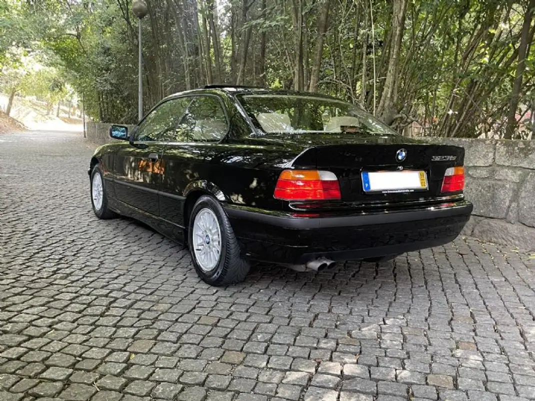 BMW 323 1998 - 19900 EUR, 160000 km - 160000km - foto 66 de 68